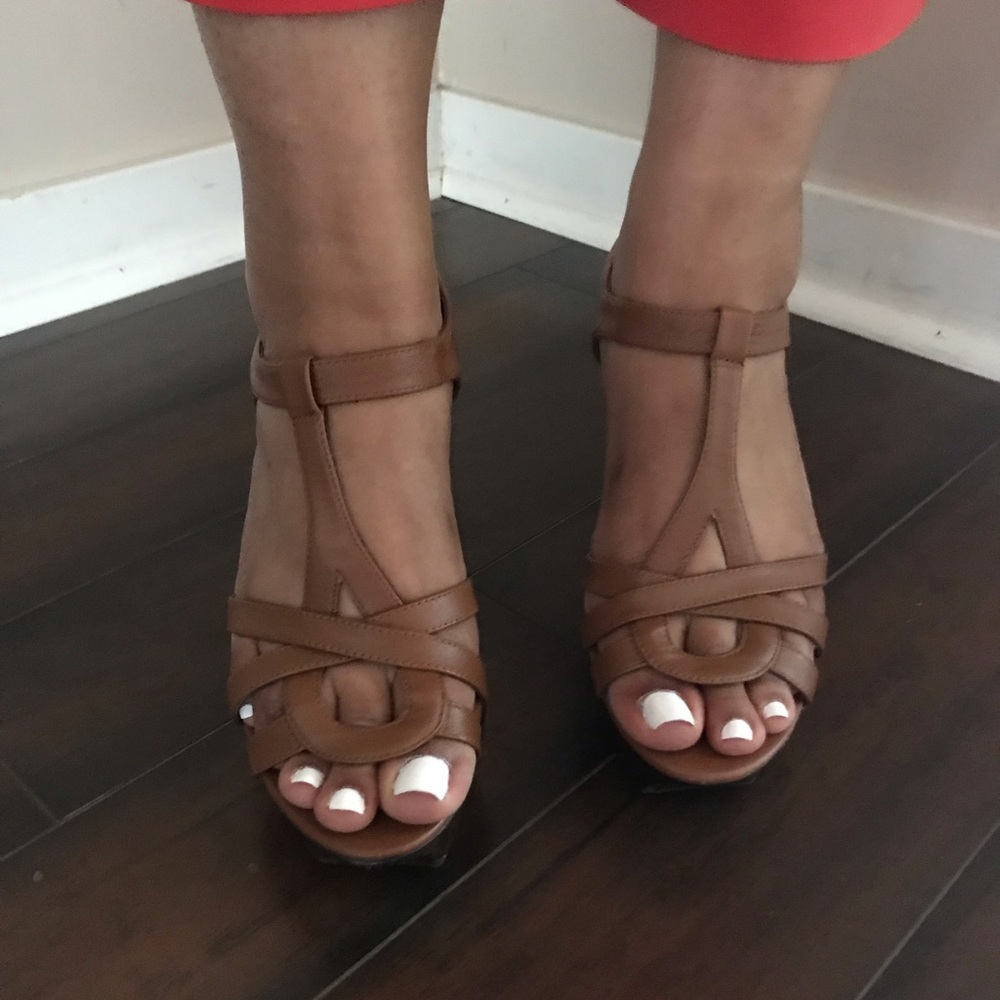 BCBG shoes